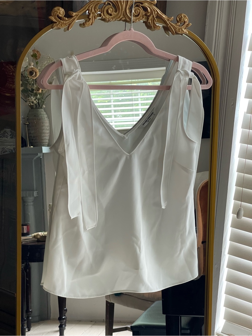 AMANDA UPRICHARD Josephina Shoulder-tie V-neck Tank Top In White